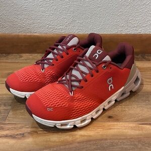 On Women's Cloudflyer Running Shoes - size 8.5